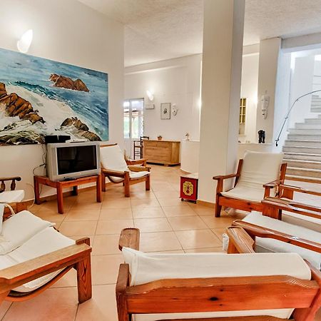 Hotel Al Faro San Teodoro  Buitenkant foto